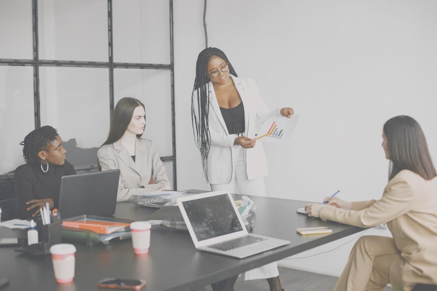 Session de formation avec expert financier